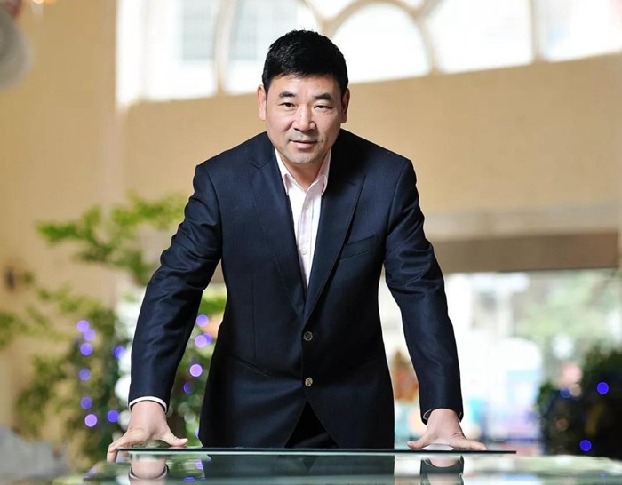 【脱贫攻坚·BOB手机官网登录入口在行动】海岳尚可倾 口诺终不移 ——杭州BOB手机官网登录入口集团、贵州天都房地产公司董事长胡晓风扶贫纪实